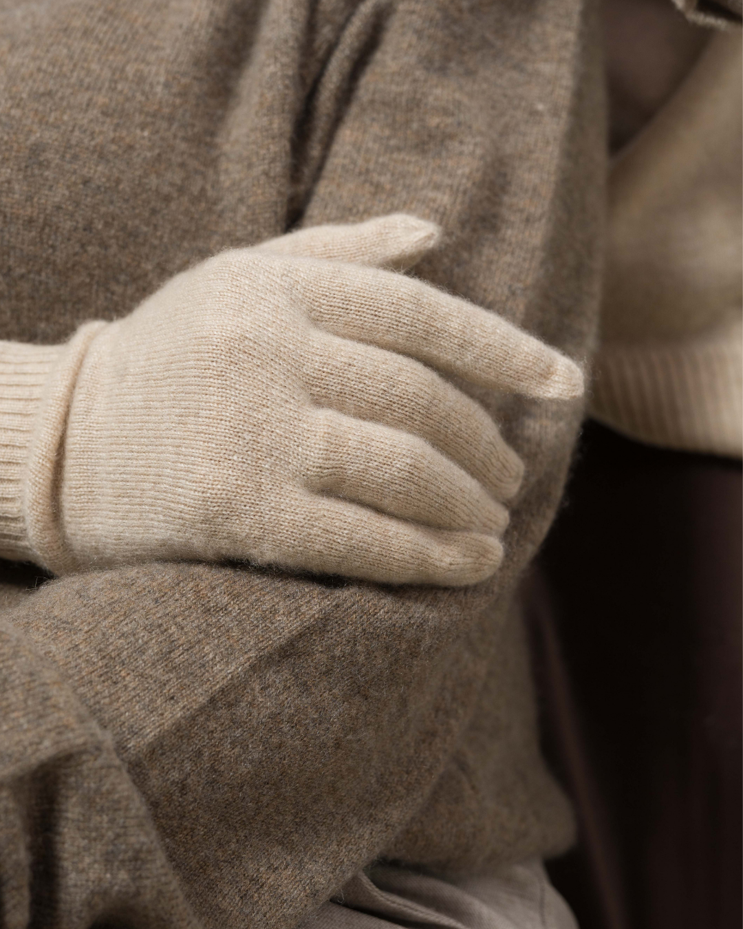 The Quiet Luxury Cashmere Gloves Collection - Himalaya Pashmina