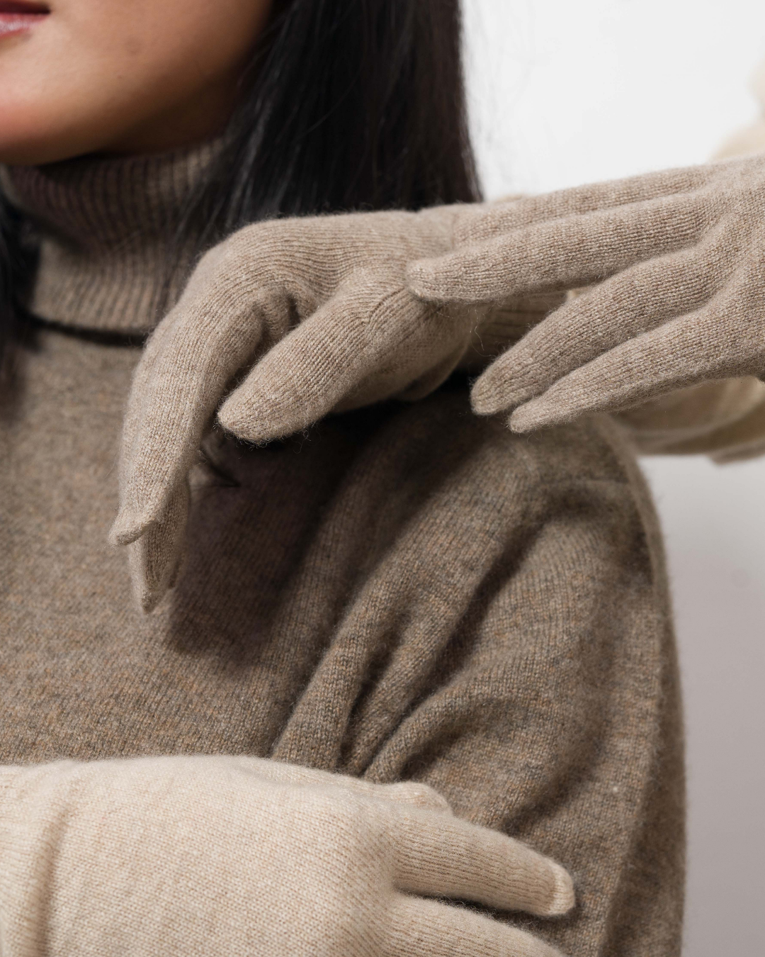 The Quiet Luxury Cashmere Gloves Collection - Himalaya Pashmina